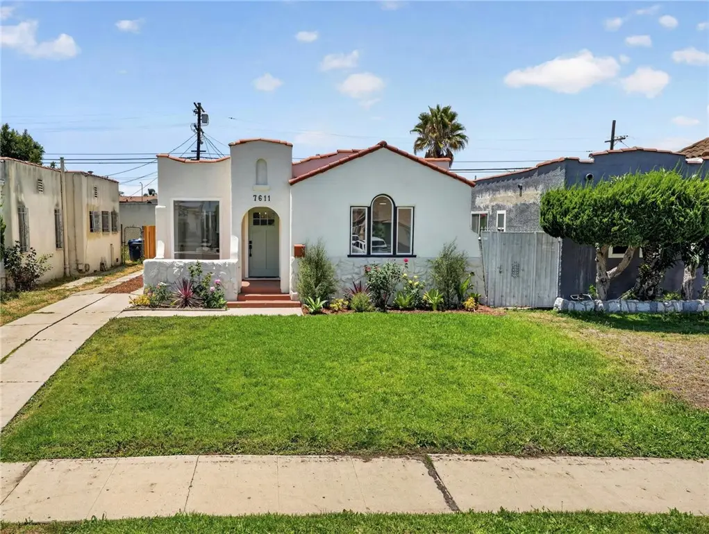 7611 S Hobart, Los Angeles, CA 90047 - #1