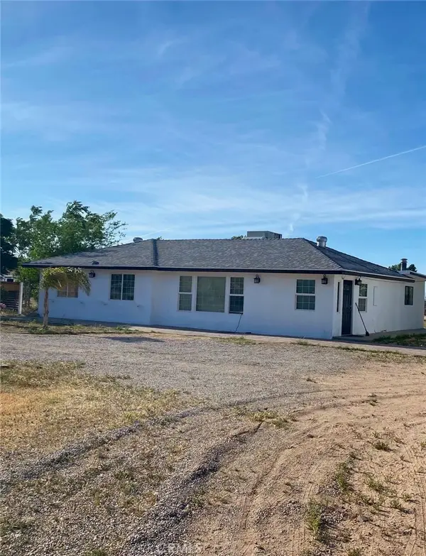 2131 W Avenue, Palmdale, CA 93551