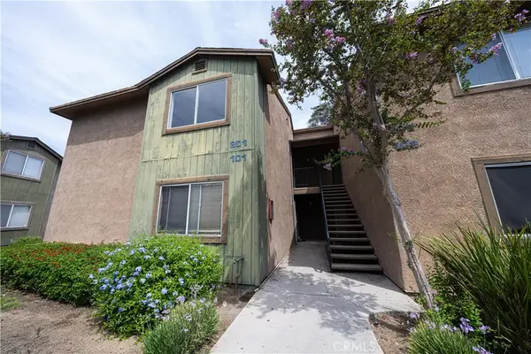 2568 Avenida Del #201, Corona, CA 92882