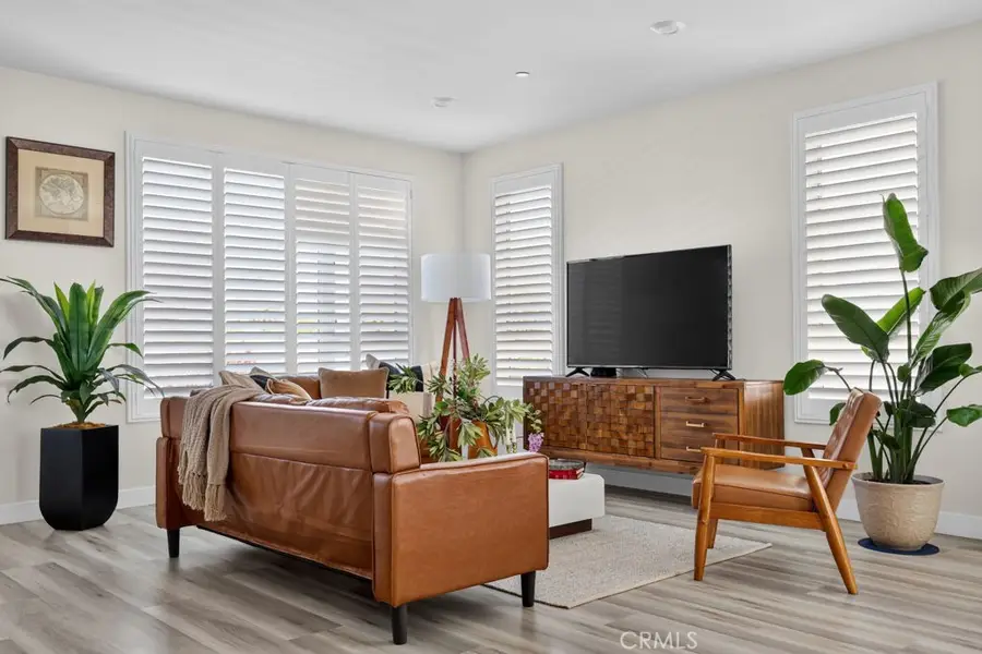 10670 Paramount Boulevard, Downey, CA 90241 - #2