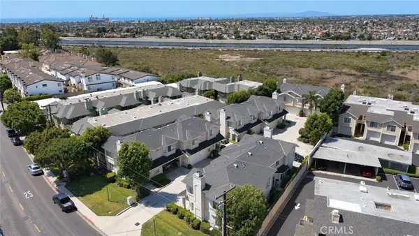2239 Pacific, Costa Mesa, CA 92627