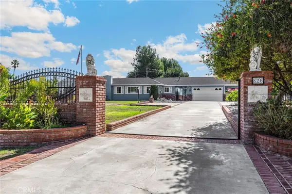 826 W Valencia Mesa Drive, Fullerton, CA 92835