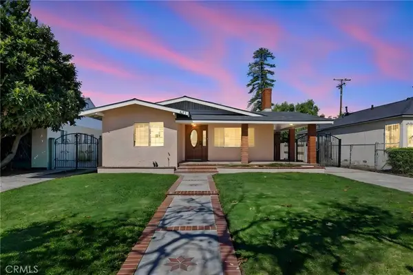 621 E Myrtle, Santa Ana, CA 92701