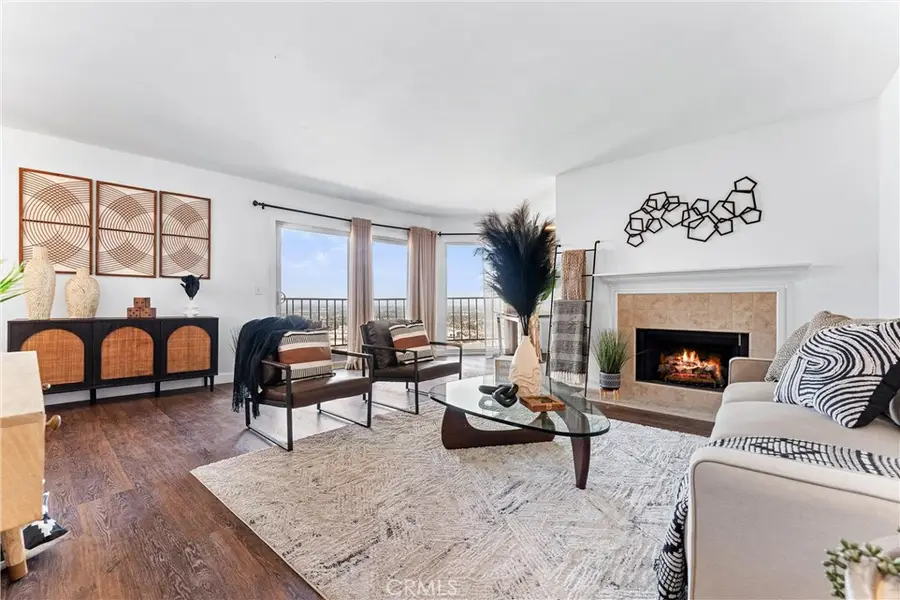 2700 E Panorama Drive #402, Signal Hill, CA 90755 - Image #3