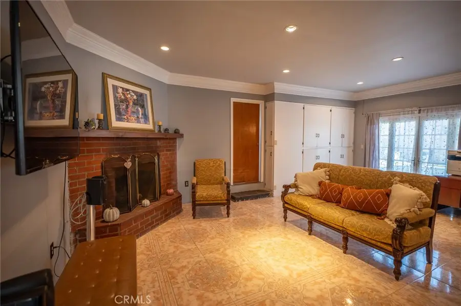 10340 Clancey, Downey, CA 90241 - Image #3