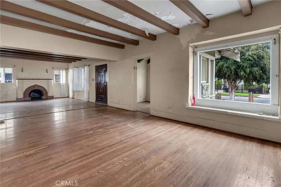 1021 W 48th, Los Angeles, CA 90037 - #3