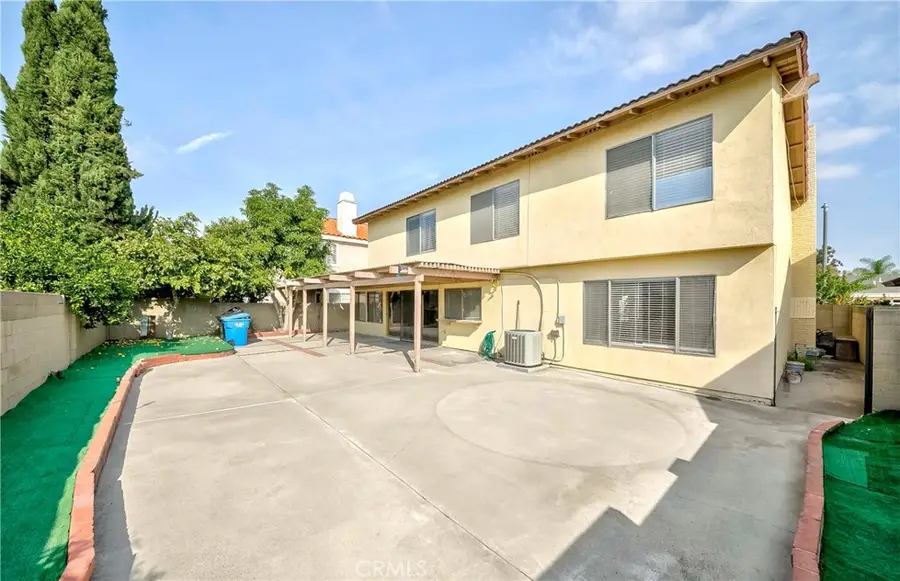 18723 Stefani Avenue, Cerritos, CA 90703 - Image #3