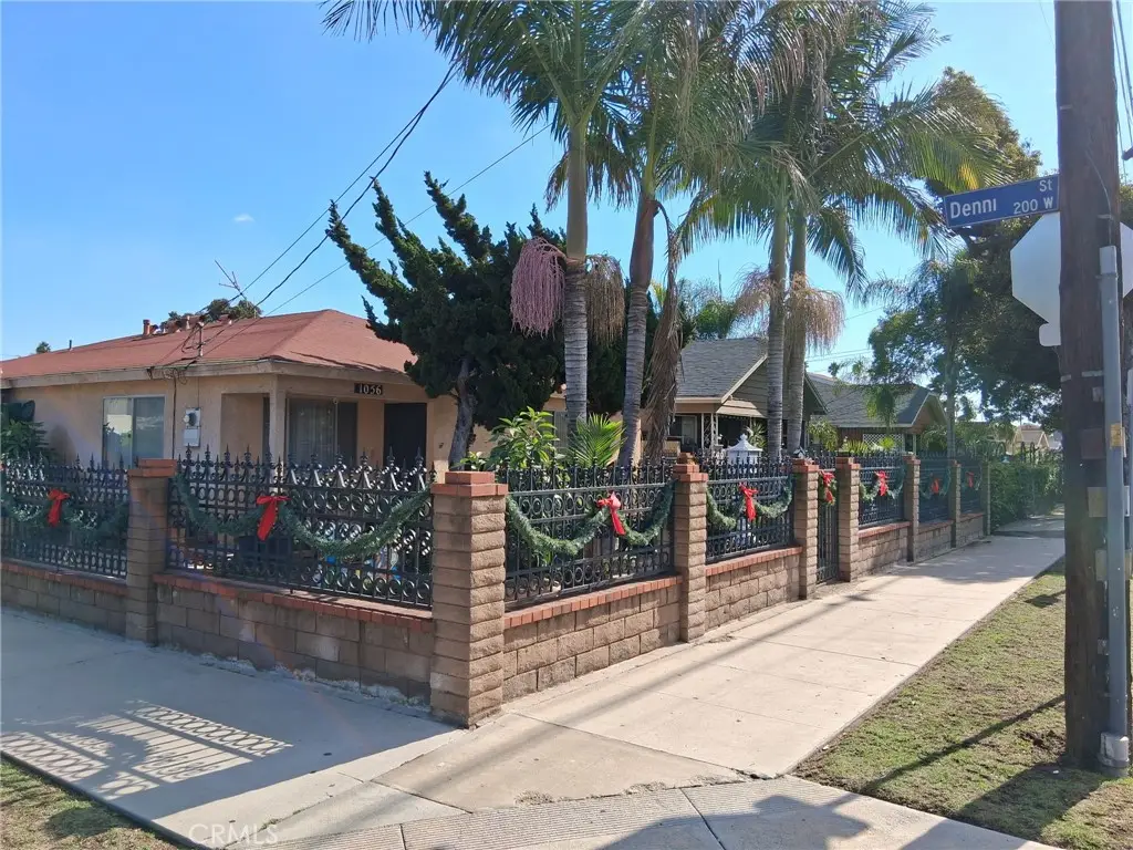 1056 N Fries, Wilmington, CA 90744 - #1