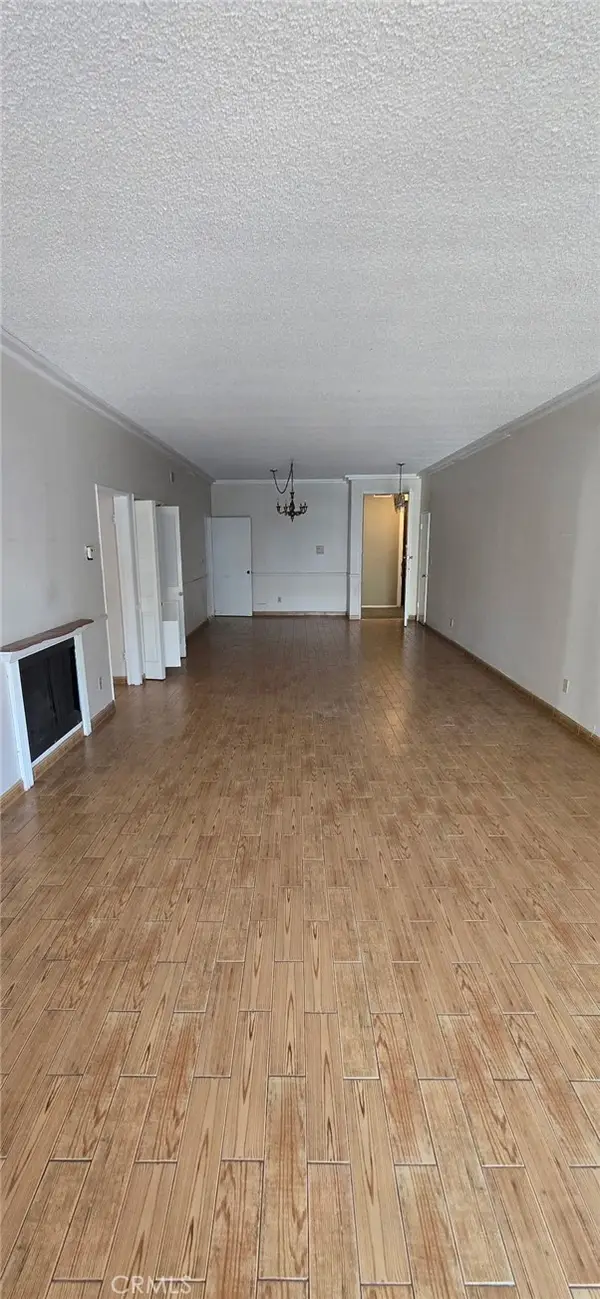 400 # 316 S La Fayette Park, Los Angeles, CA 90057