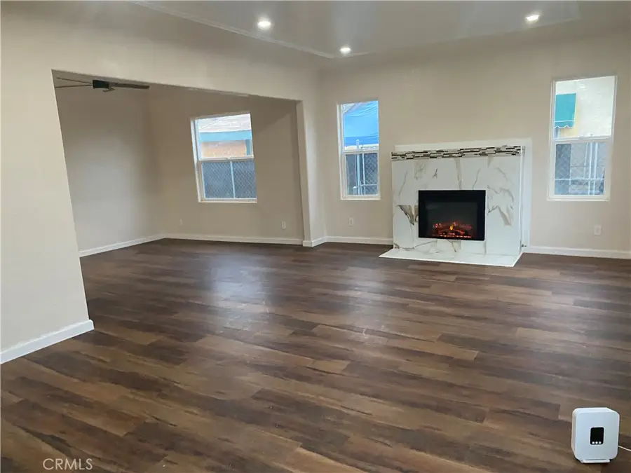 2728 Kentucky, Bakersfield, CA 93306 - #3