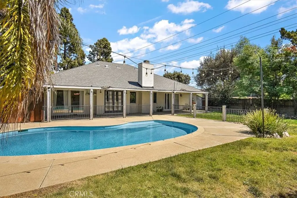 2105 Oxford Avenue, Claremont, CA 91711 - #1
