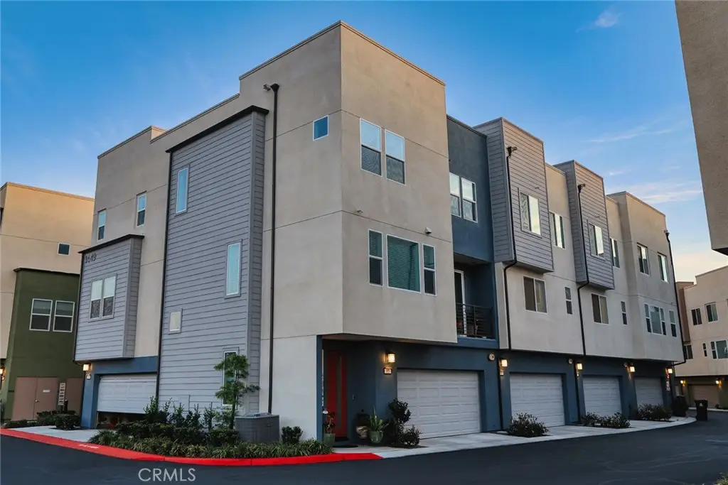 1649 W Lincoln #105, Anaheim, CA 92801 - #1