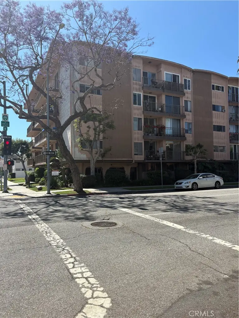545 Chestnut #203, Long Beach, CA 90802 - #2