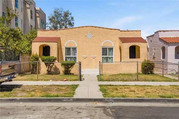 8701 Menlo, Los Angeles, CA 90044