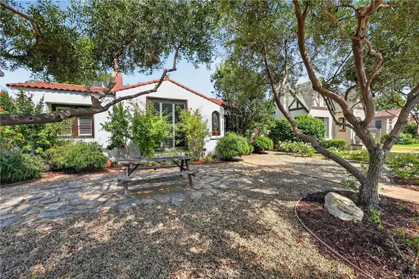 2030 Eucalyptus, Long Beach, CA 90806