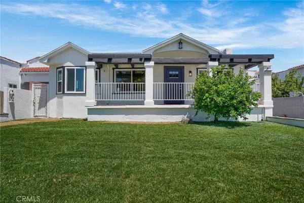 2033 W 76th Street, Los Angeles, CA 90047