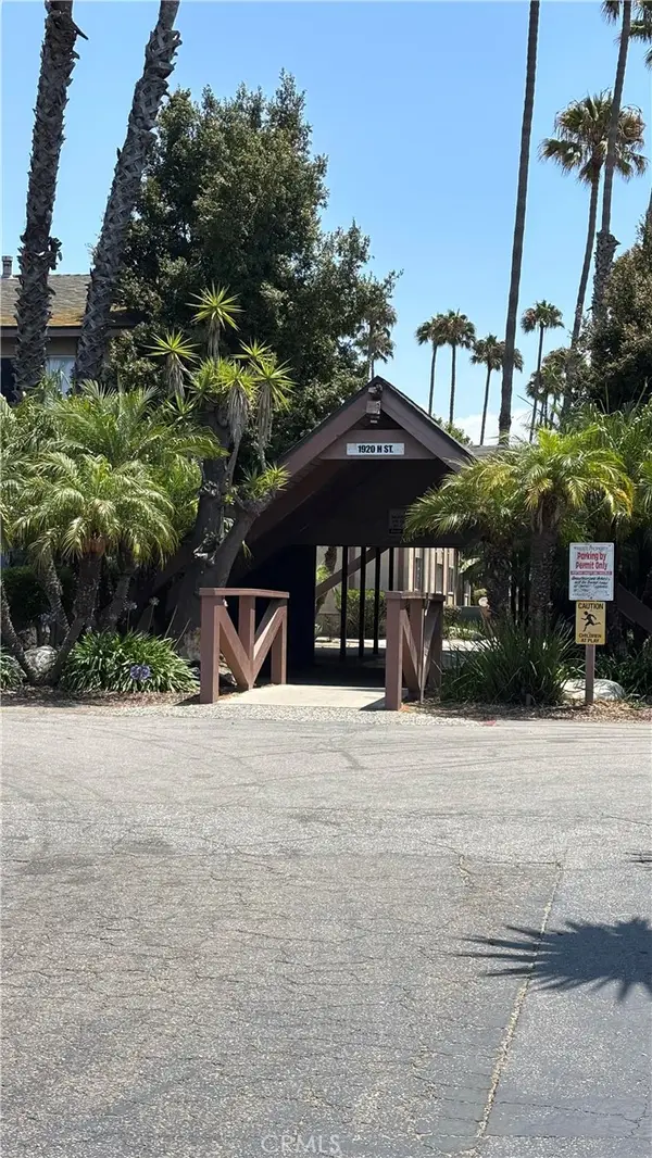 1920 N H Street #235, Oxnard, CA 93036