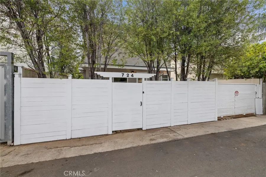 724 San Miguel Avenue, Venice, CA 90291 - Image #2