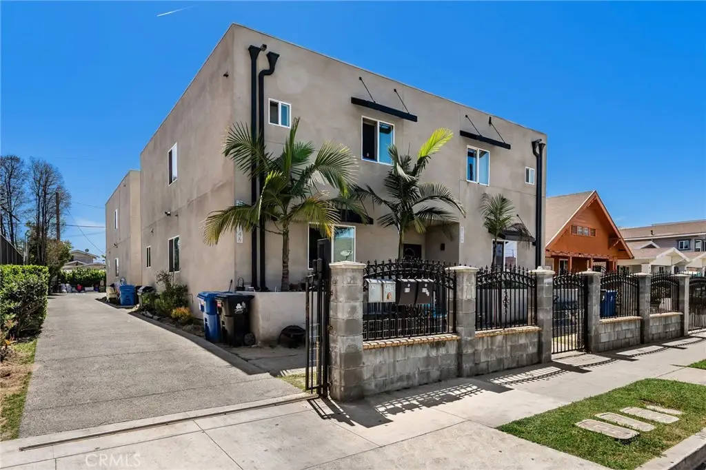 816 W 47th Street, Los Angeles, CA 90037 - Image #1