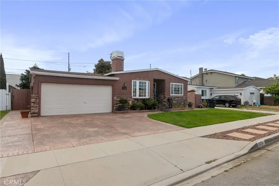 23714 Alliene Avenue, Torrance, CA 90501 - Image #2