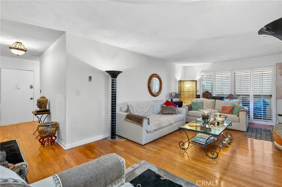 5376 Fairview Boulevard #209, Los Angeles, CA 90056 - Image #3