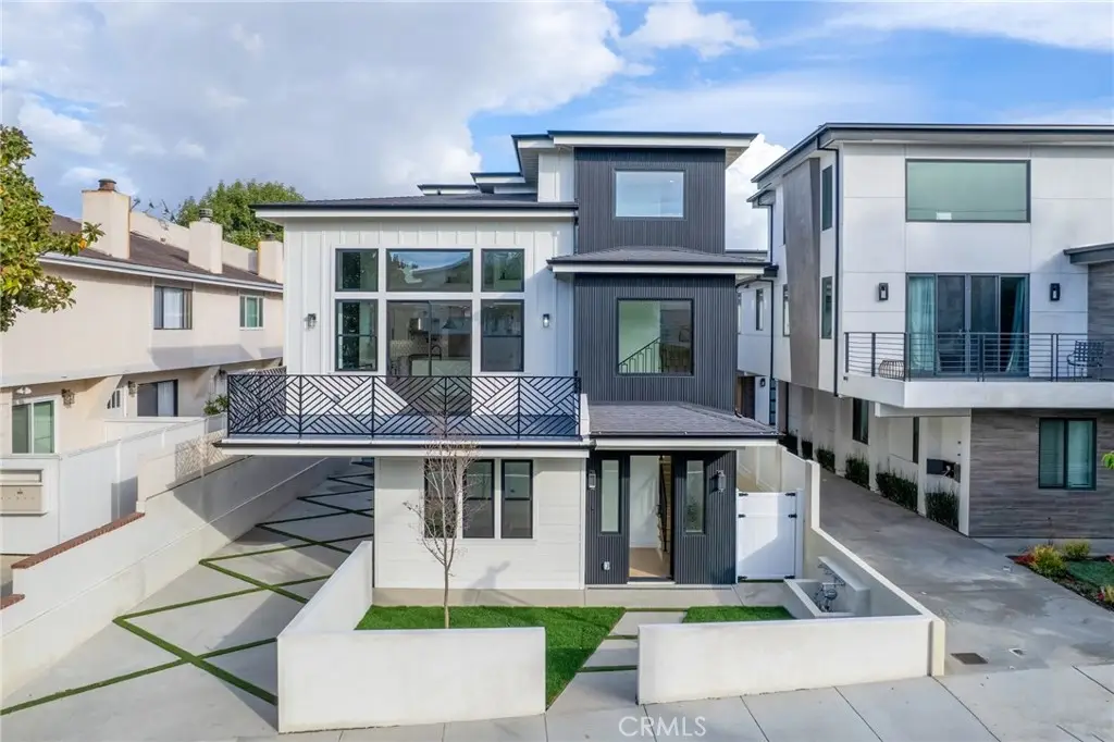 110 S Irena Avenue #A, Redondo Beach, CA 90277 - Image #1