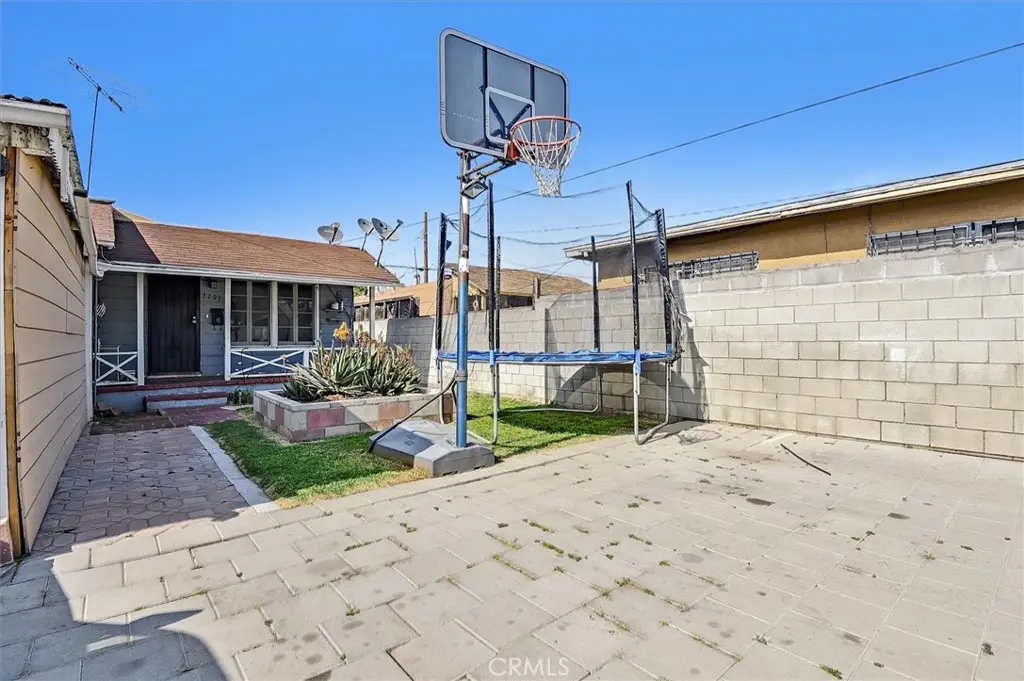 3207 W 112th, Inglewood, CA 90303 - #1