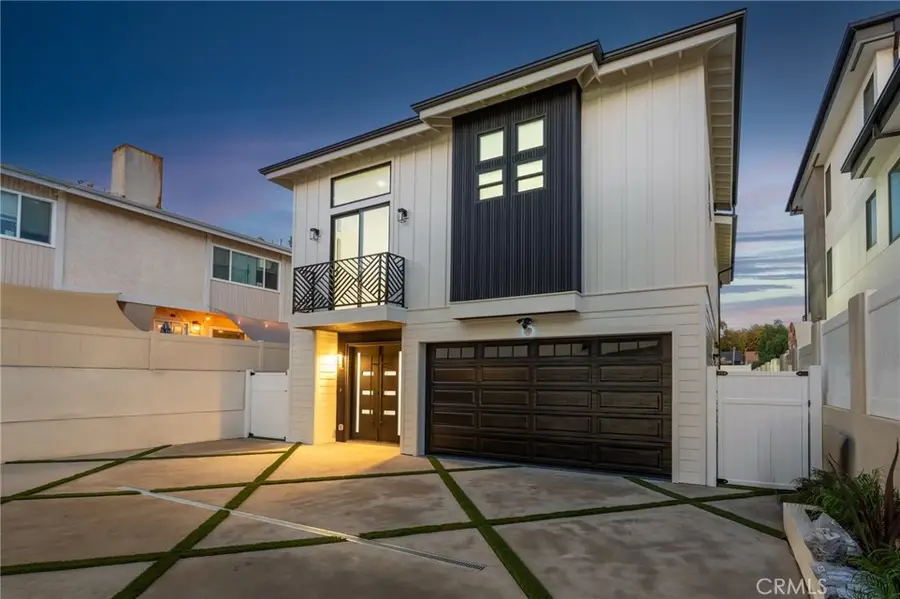 110 S Irena Avenue #B, Redondo Beach, CA 90277 - Image #3