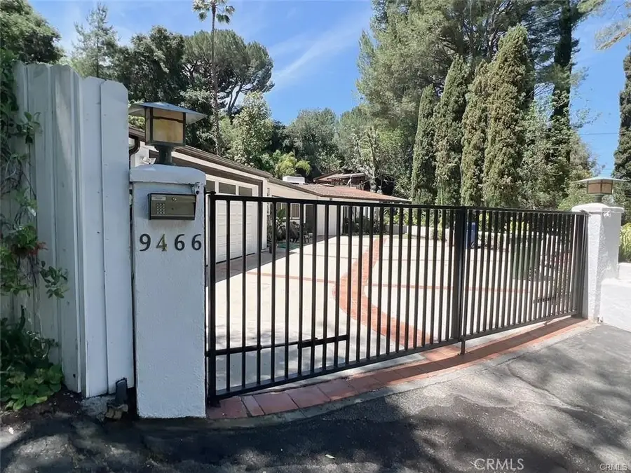 9466 Hidden Valley Place, Beverly Hills, CA 90210 - #2