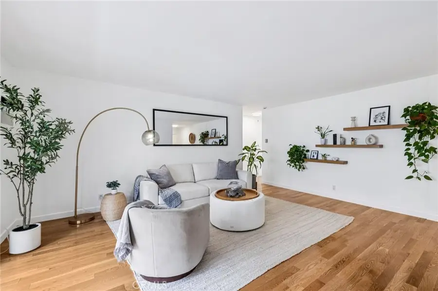 947 16th Street #5, Santa Monica, CA 90403 - Image #2