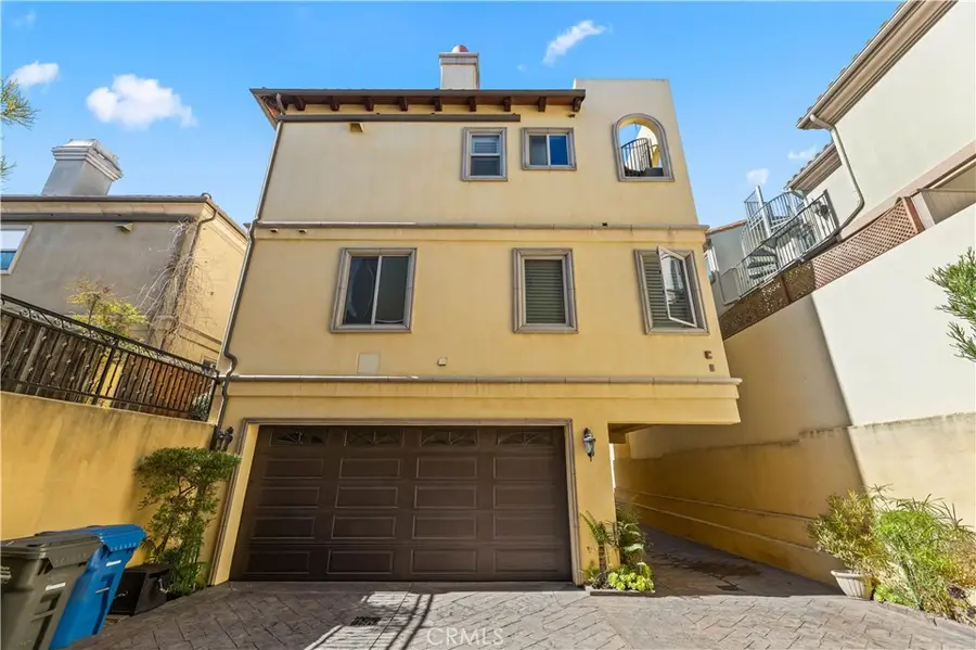 235 S Irena Avenue #B, Redondo Beach, CA 90277 - #3