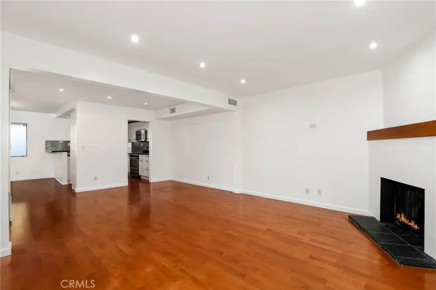 944 Palm Avenue #5, West Hollywood, CA 90069 - #2