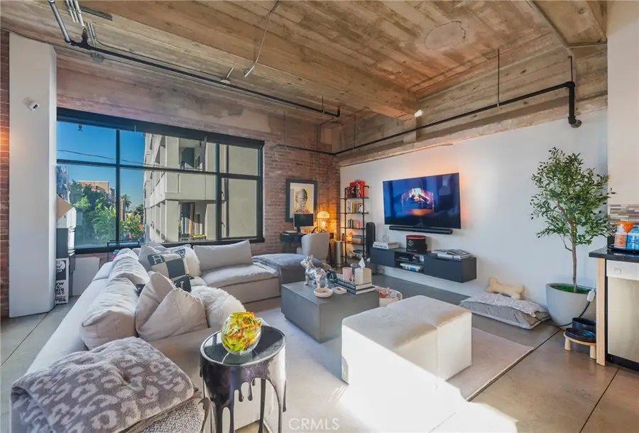 835 Locust Avenue #310, Long Beach, CA 90813 - #3