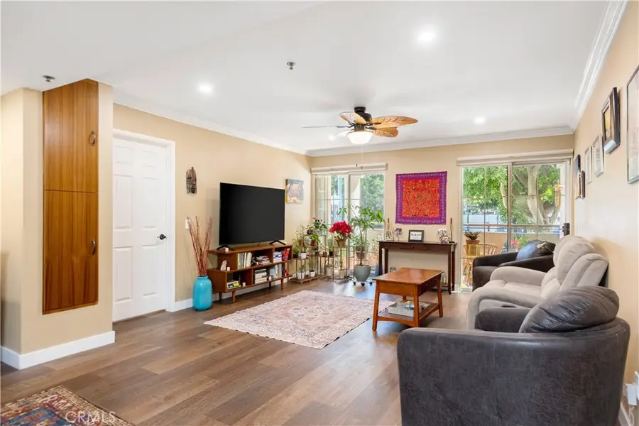 801 Pine #104, Long Beach, CA 90813 - #3