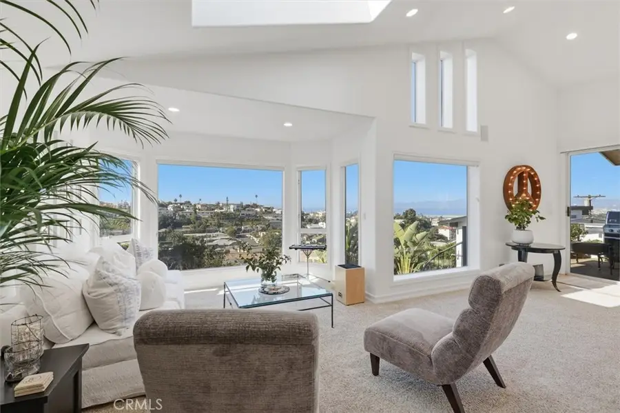 8325 Delgany Avenue, Playa Del Rey, CA 90293 - Image #2