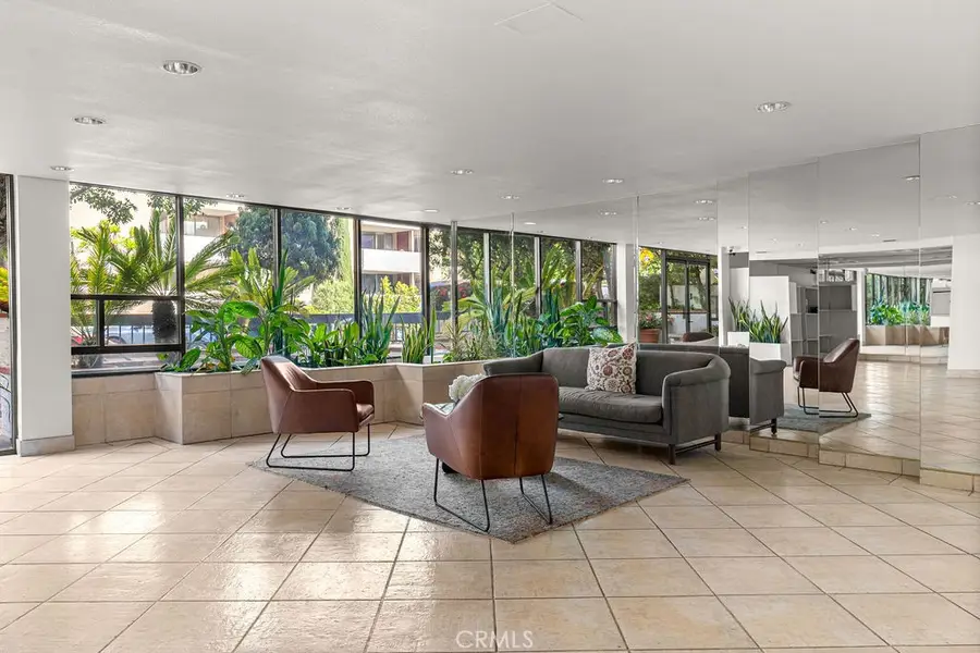 10650 Kinnard, Los Angeles, CA 90024 - Image #2