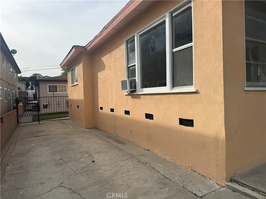 935 937 W 17th, San Pedro, CA 90731 - Image #3