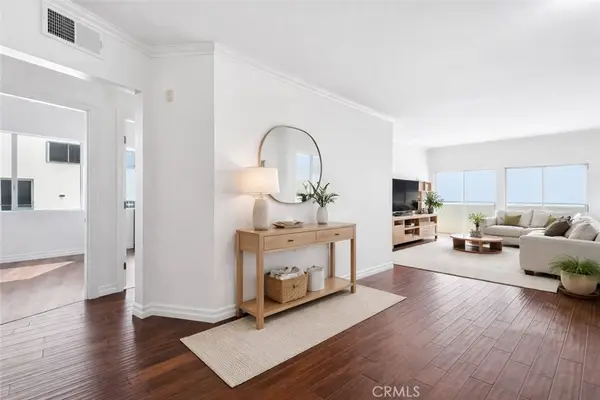 11822 Goshen Avenue #303, Los Angeles, CA 90049