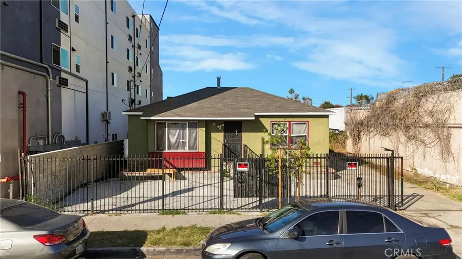 10807 Compton Avenue, Los Angeles, CA 90059 - #3