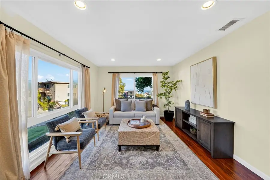 765 W 30th Street, San Pedro, CA 90731 - #2