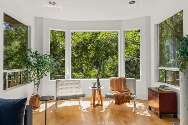 10055 Reevesbury Drive, Beverly Hills, CA 90210