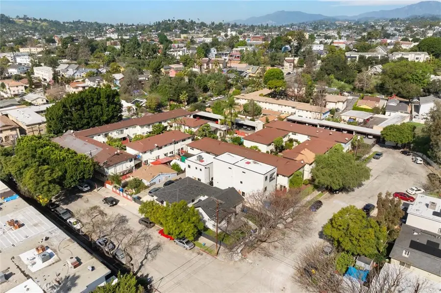 326 S Leslie Way, Los Angeles, CA 90042 - #2