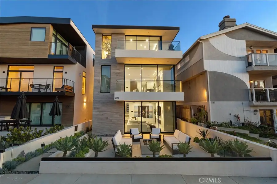 324 18th Street, Manhattan Beach, CA 90266 - #3