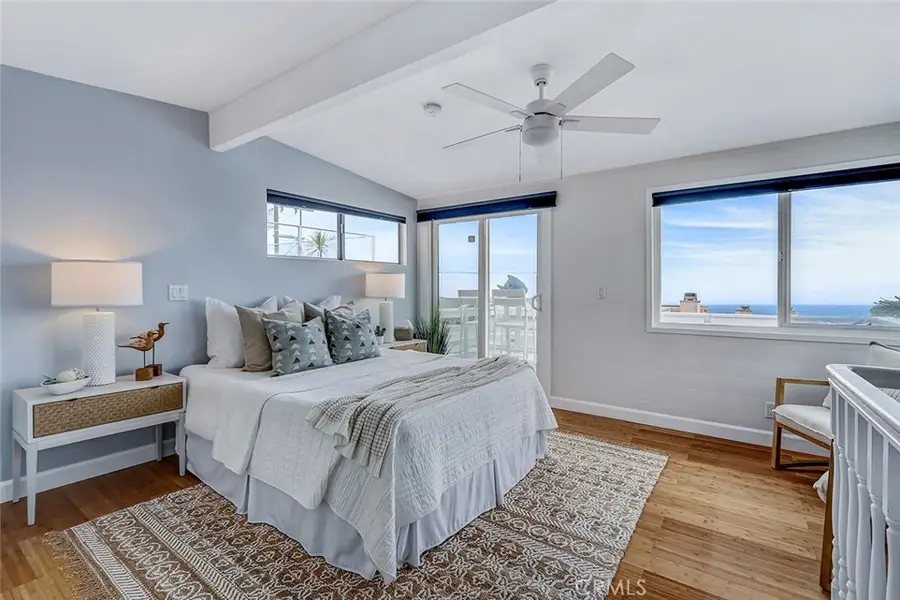 320 31 Street, Manhattan Beach, CA 90266 - #3