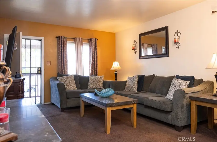 522 W Hillcrest Boulevard, Inglewood, CA 90301 - #2