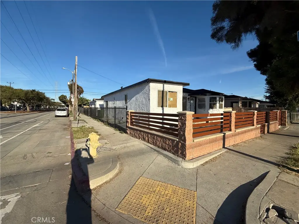 9715 S Hoover, Los Angeles, CA 90044 - #1