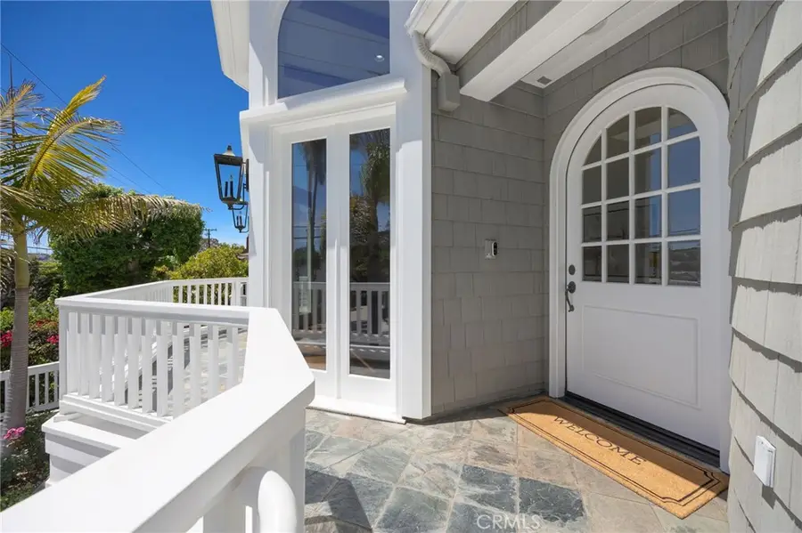 721 Marine Avenue, Manhattan Beach, CA 90266 - #2