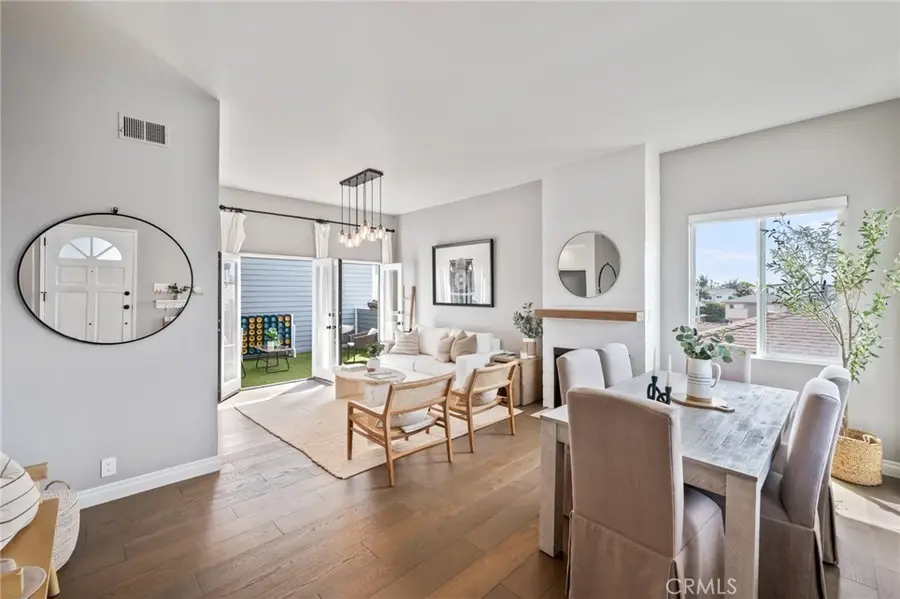 1300 12th Street #E, Manhattan Beach, CA 90266 - #2