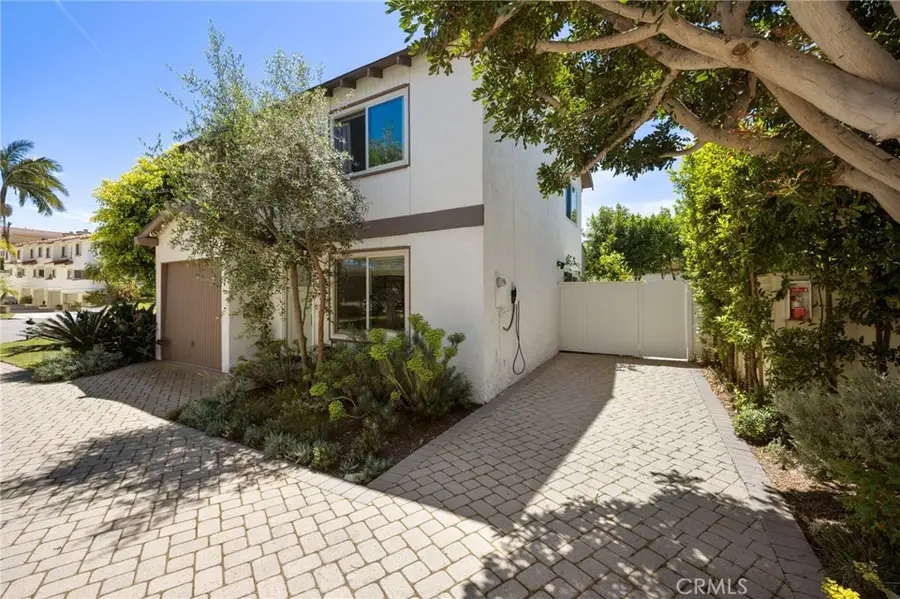 125 S Broadway #6, Redondo Beach, CA 90277 - #3