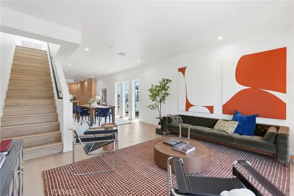 1428 S Cloverdale Avenue #1/2, Los Angeles, CA 90019